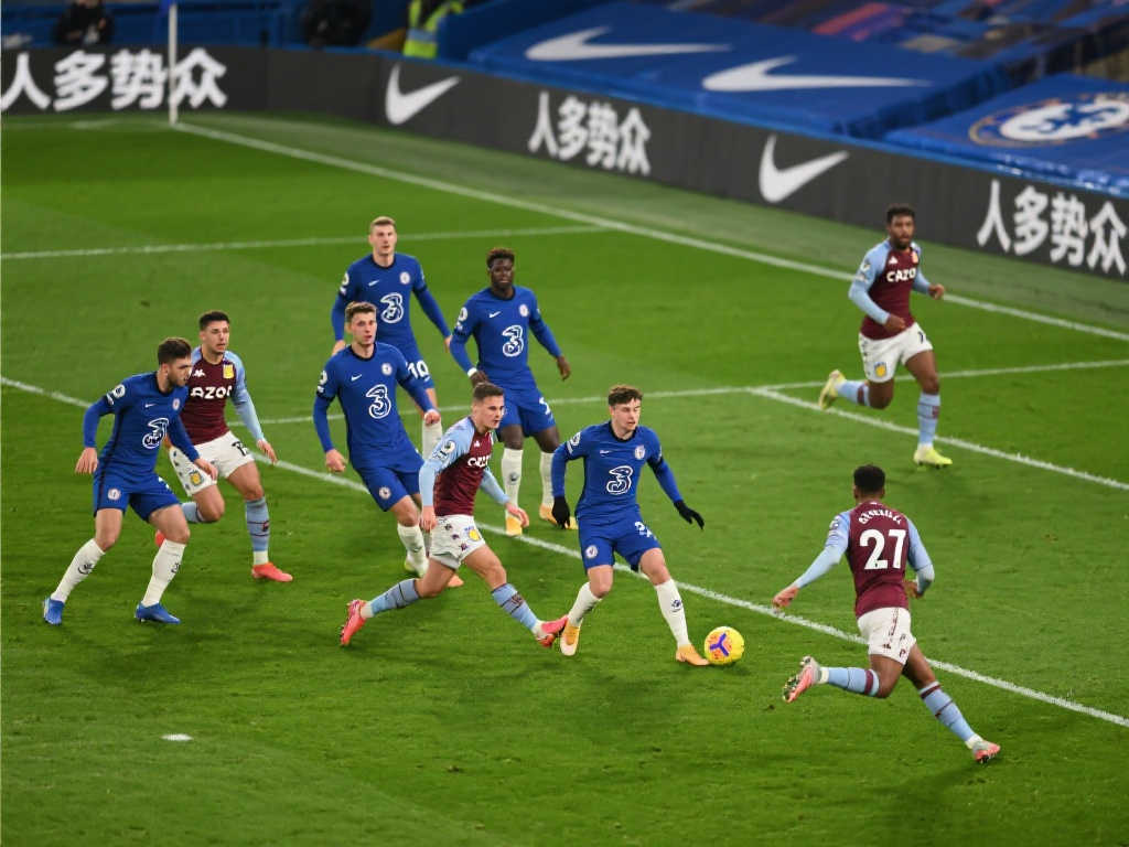 亚中场球员 亚中场球员